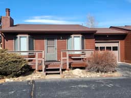 Nystrom-Antique cozy one-story condo