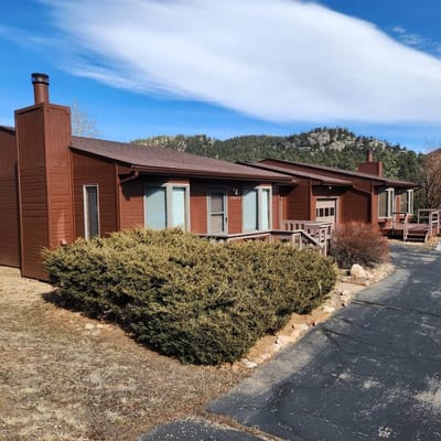 Nystrom-Antique cozy one-story condo
