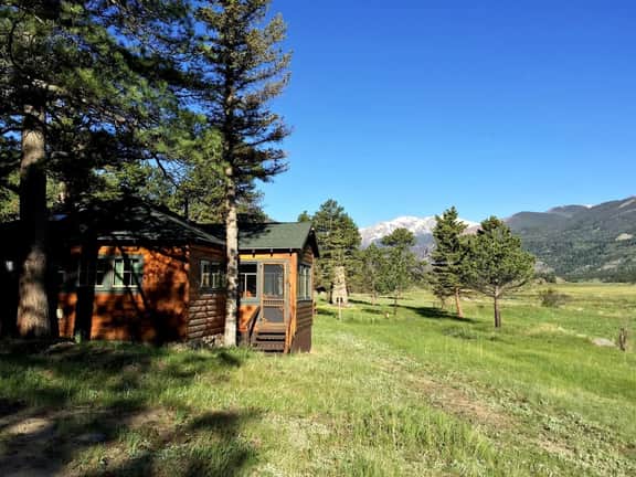 Ypsilon Cabin- Located IN the Heart of RMNP!