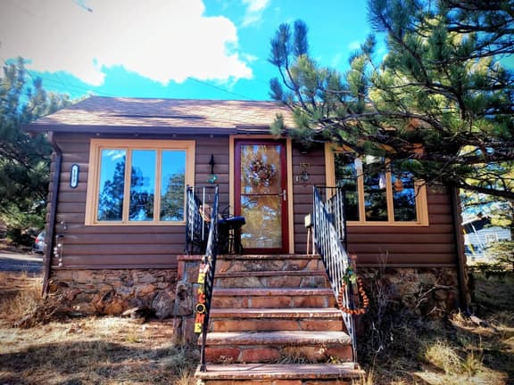 Bobcat`s Casita- Primal Serene Surroundings, Nearby: Lake Estes, 9 and 18 hole golf, Stanley Hotel!