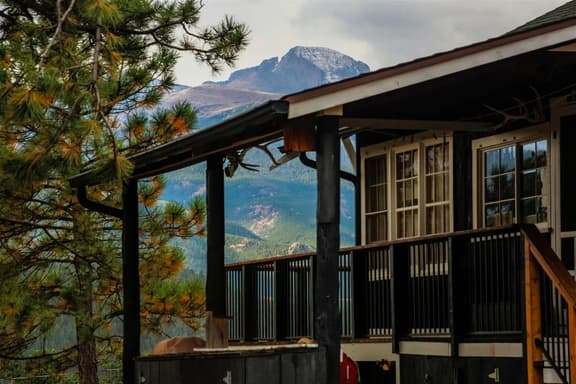 Larkspur Retreat- Breathtaking Views of Longs Peak
