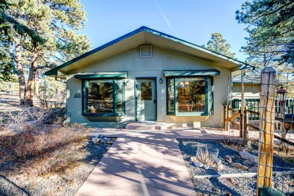 Pineview House