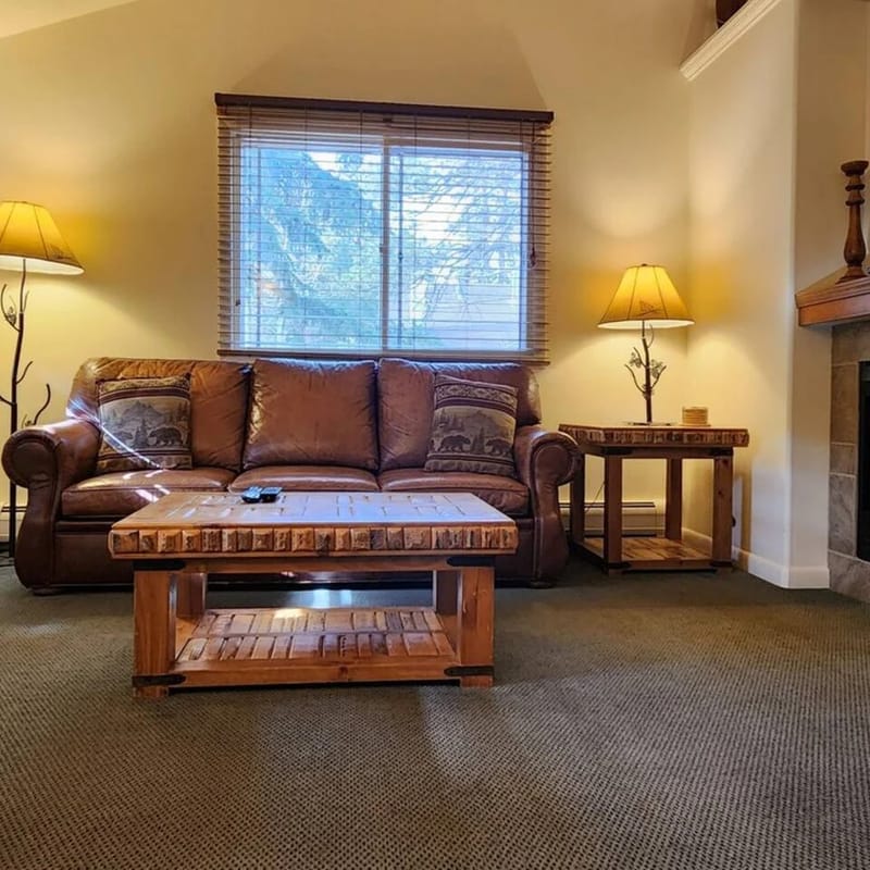 Cimmaron Suite 212- With Seasonal Pool Access